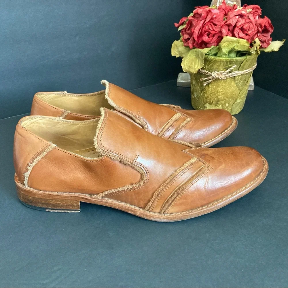 Red Tape Man Shoes |Color Light Brown |Size 9 | Pre-Owned Good Condition - Picture 2 of 11